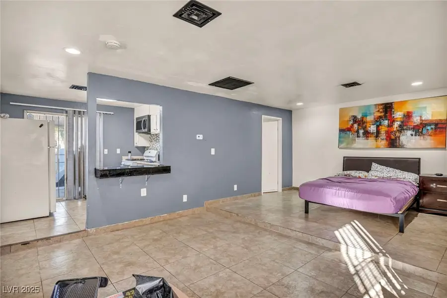 4004 Visby Lane, Las Vegas, NV 89119 - Image #2