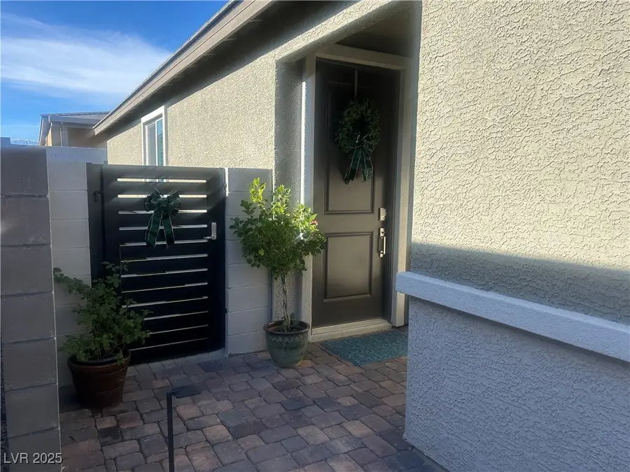 9751 Redwood Cascade Street, Las Vegas, NV 89143 - #2