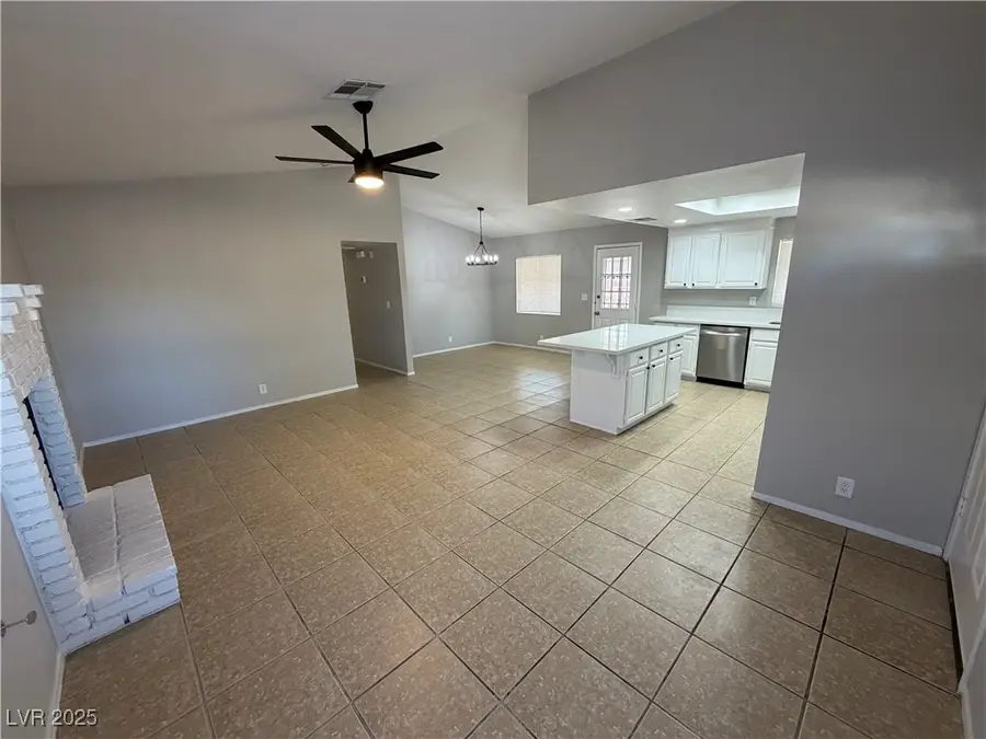 3933 Harris Avenue, Las Vegas, NV 89110 - Image #2