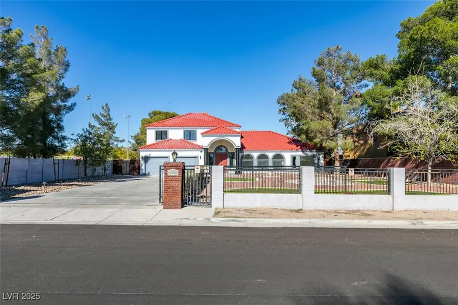 7040 Obannon Drive, Las Vegas, NV 89117 - Image #2