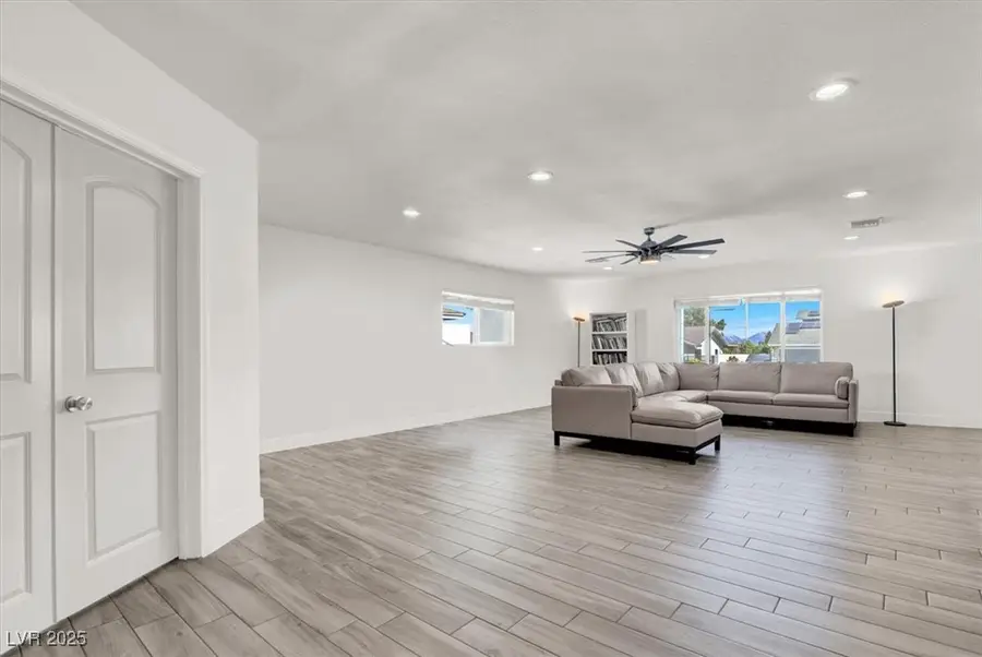 1600 Eaton Drive, Las Vegas, NV 89102 - Image #2