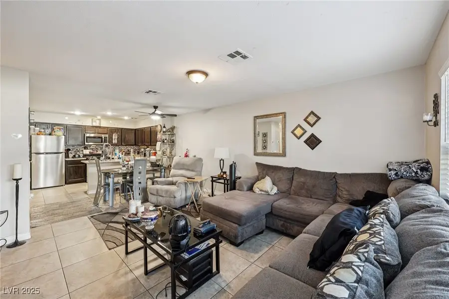 2132 Bavington Drive #B, Las Vegas, NV 89108 - Image #2