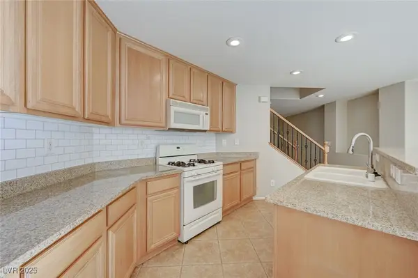 11939 Giles Street, Las Vegas, NV 89183