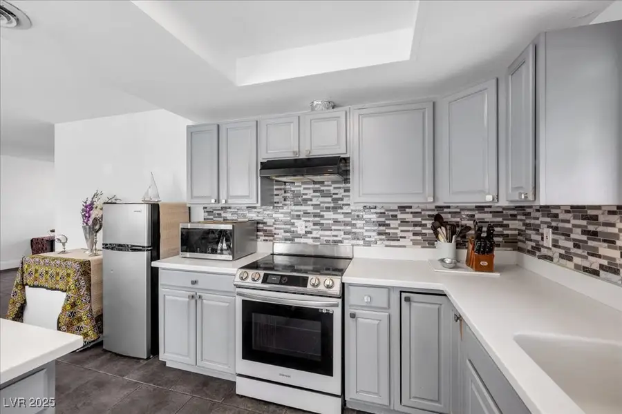 1589 Silver Mesa Way, Las Vegas, NV 89169 - Image #2