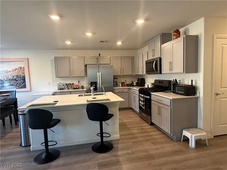 5647 Mesa Sedona Street, North Las Vegas, NV 89081 - Image #3