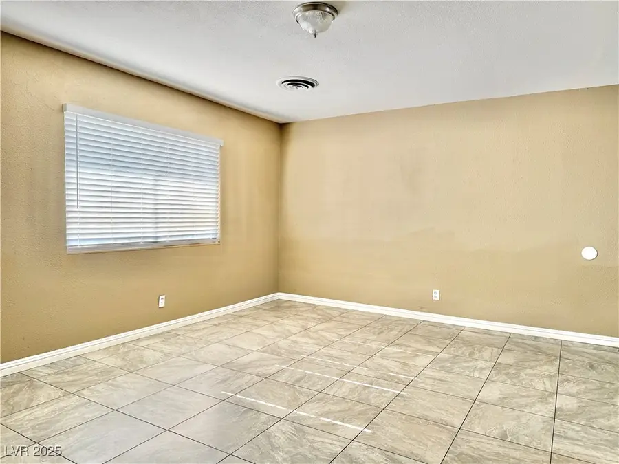 4480 Draga Place, Las Vegas, NV 89115 - Image #3