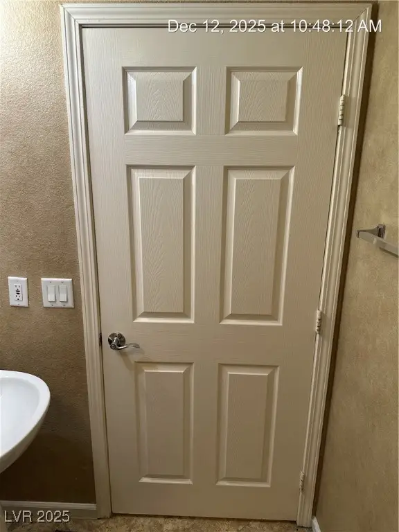 27 E Agate Avenue #201, Las Vegas, NV 89123 - Image #1