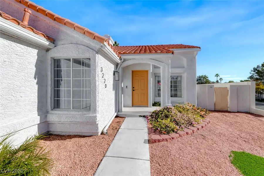 3220 Beacon Shores Circle, Las Vegas, NV 89117 - Image #3