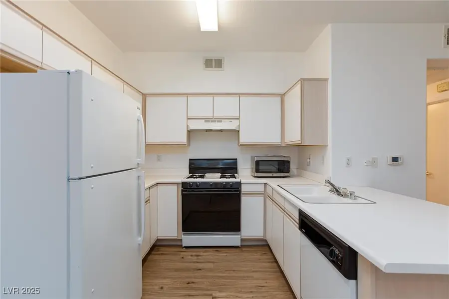 5751 E Hacienda Avenue #115, Las Vegas, NV 89122 - Image #2