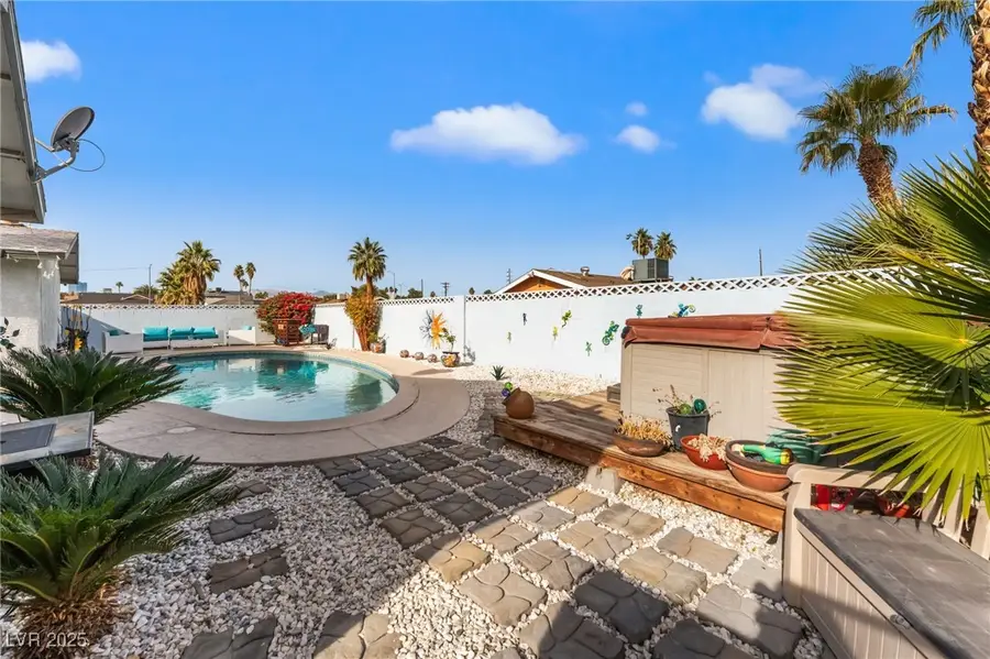 3030 Liberty Circle, Las Vegas, NV 89121 - Image #2