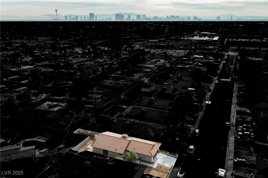 1732 Yellow Rose Street, Las Vegas, NV 89108 - Image #2