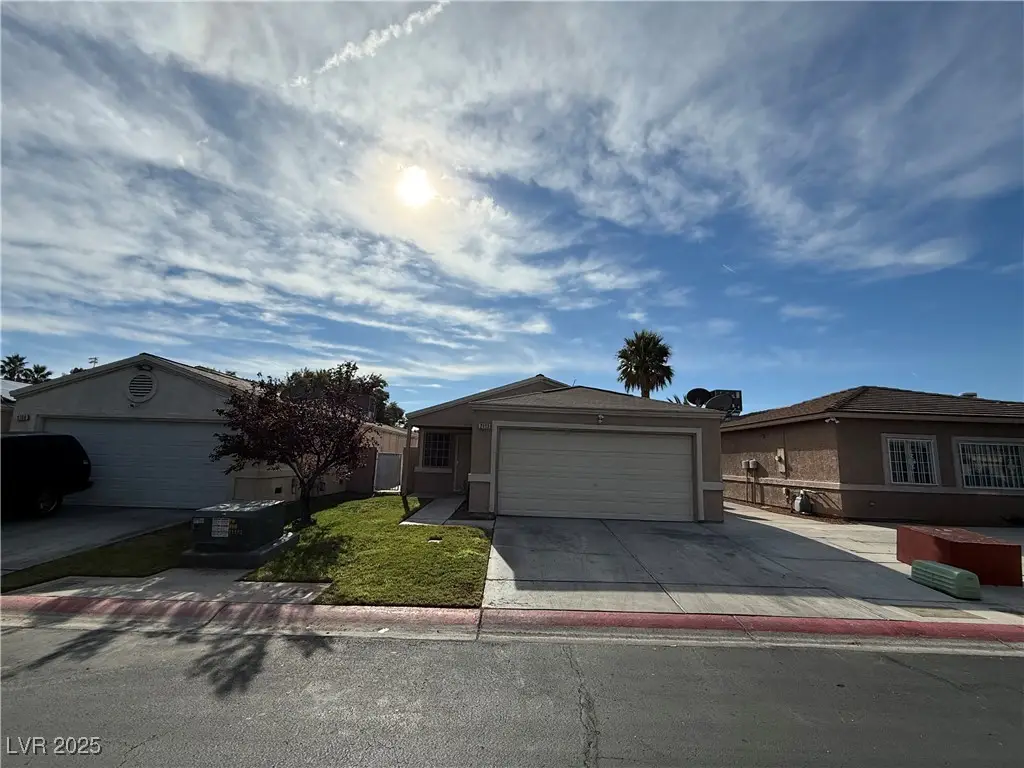2113 Velvet Hill Avenue, Las Vegas, NV 89106 - Image #1