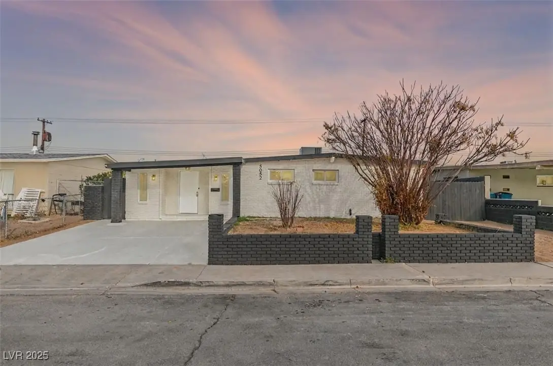 5052 Newton Drive, Las Vegas, NV 89122 - Image #1