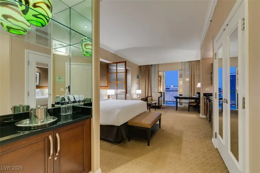 135 E Harmon Avenue #3709, Las Vegas, NV 89109 - Image #2