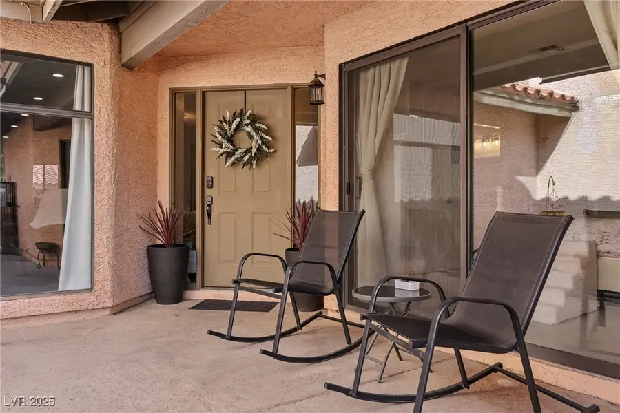 2842 Campo Verde Drive, Las Vegas, NV 89121 - Image #3