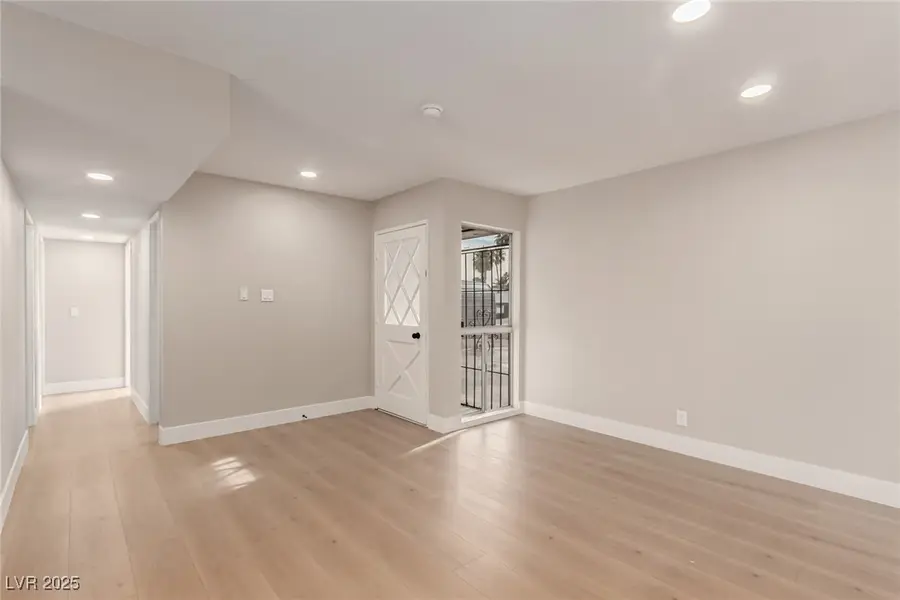4420 El Cebra Way, Las Vegas, NV 89121 - Image #3