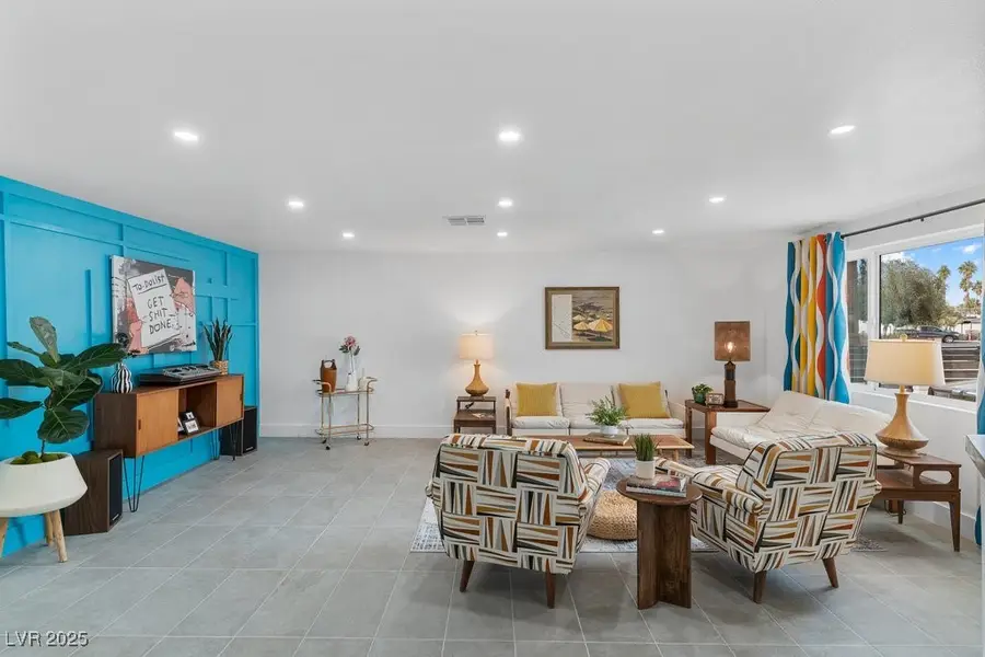 3333 Seminole Circle, Las Vegas, NV 89169 - #2