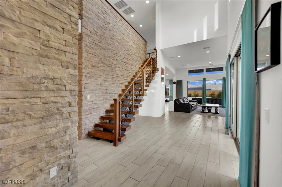 12556 Lilac Trail Avenue, Las Vegas, NV 89138 - Image #2