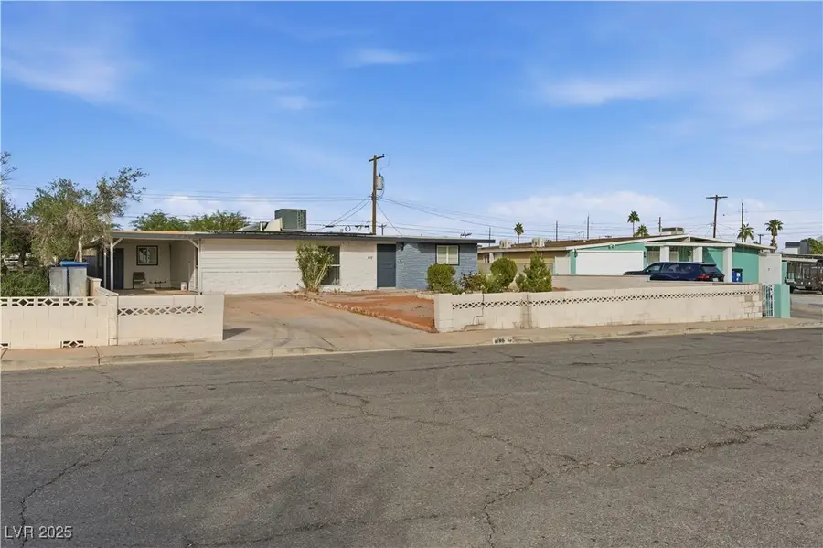 1692 Palora Avenue, Las Vegas, NV 89169 - Image #2