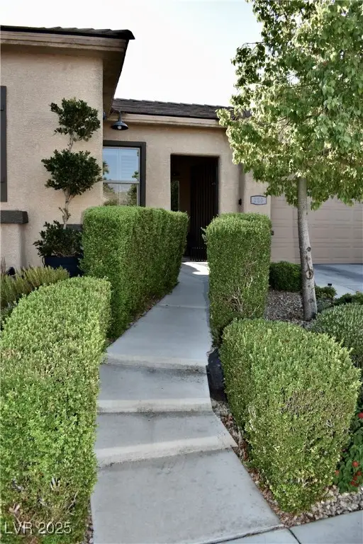 220 Palmetto Pointe Drive, Henderson, NV 89012 - Image #3