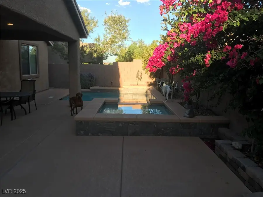 1633 Blue Cliffs Avenue, Henderson, NV 89014 - Image #3