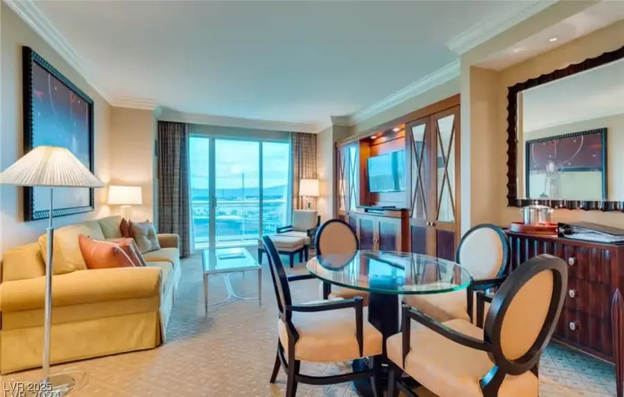 135 E Harmon Avenue #2020, Las Vegas, NV 89109 - Image #2