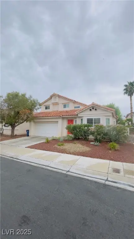 8717 Autumn Wreath Avenue, Las Vegas, NV 89129 - Image #3