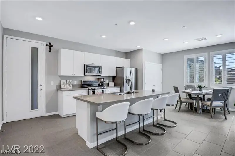 11257 Rainbow Peak Avenue #105, Las Vegas, NV 89135 - Image #2
