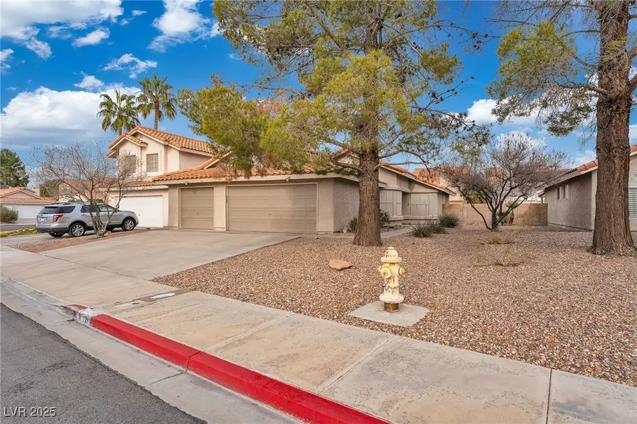 76 Tidwell Lane, Henderson, NV 89074 - Image #2