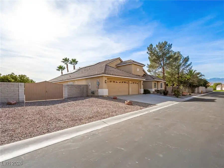 6639 Water Crossing Avenue, Las Vegas, NV 89131 - Image #3