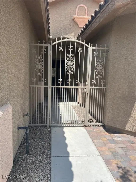 6092 Fox Creek Avenue, Las Vegas, NV 89122 - Image #3