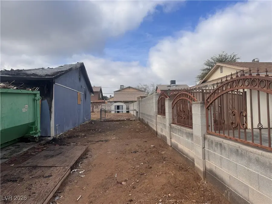 213 Ronald Lane, Las Vegas, NV 89110 - Image #2