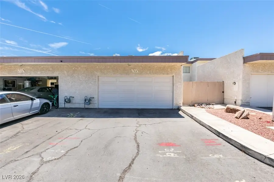764 Lawrence Drive, Henderson, NV 89015 - Image #2