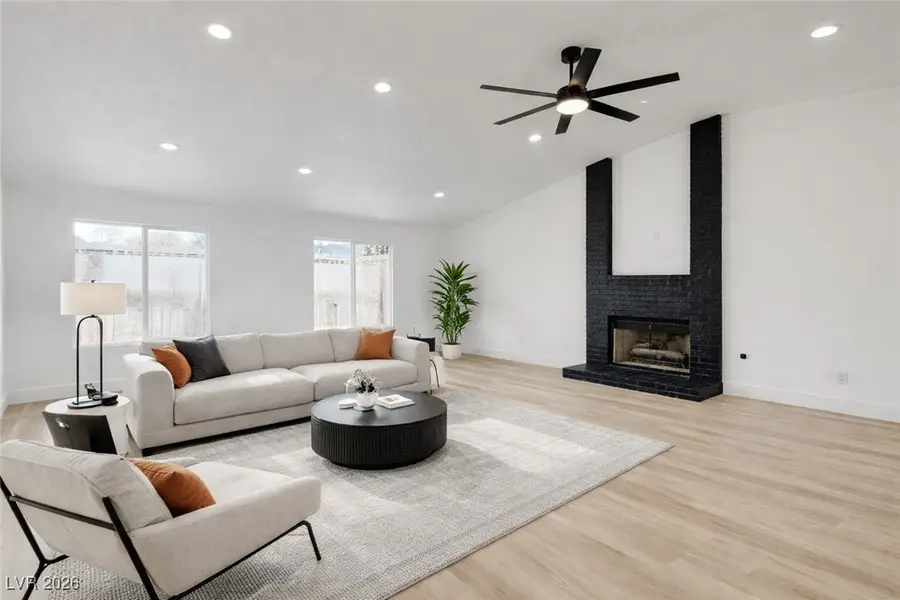 1910 Kransten Drive, Henderson, NV 89074 - Image #2