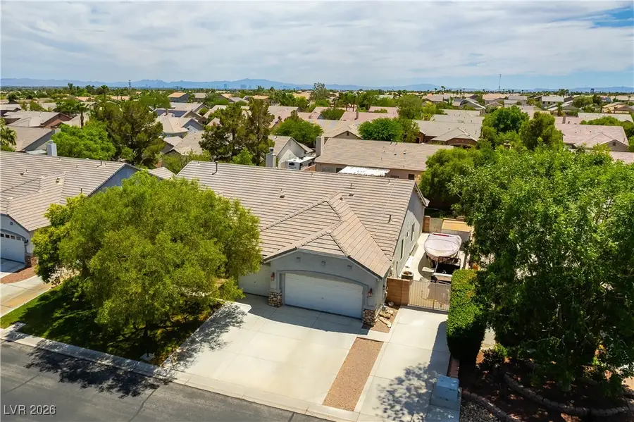 8505 Starstruck Avenue, Las Vegas, NV 89143 - Image #3