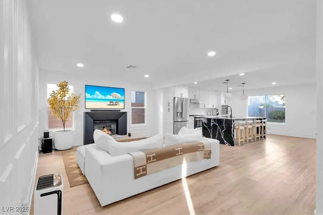 9836 Via Delores Avenue, Las Vegas, NV 89117 - Image #1