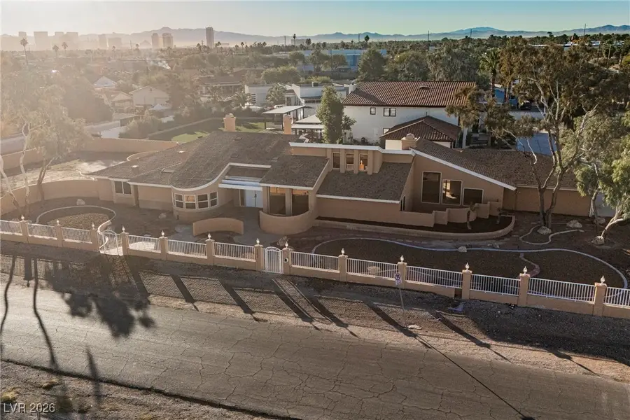 5925 Obannon Drive, Las Vegas, NV 89146 - Image #3