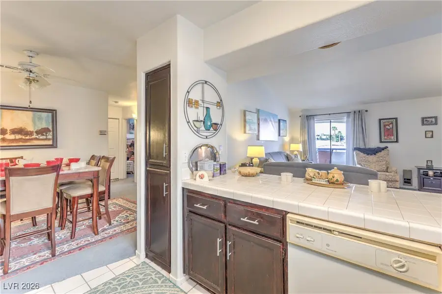 2725 S Nellis Boulevard #2074, Las Vegas, NV 89121 - Image #3