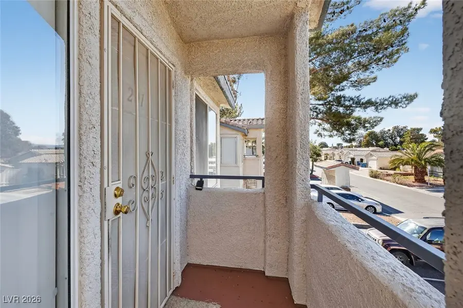 5150 Mandalay Springs Drive #201, Las Vegas, NV 89120 - Image #3