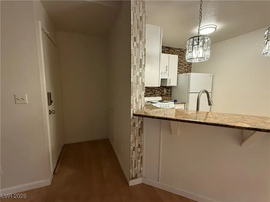460 Elm Drive #204, Las Vegas, NV 89169 - Image #3