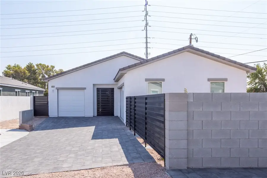 5542 Stormy Night Court, Las Vegas, NV 89120 - Image #2