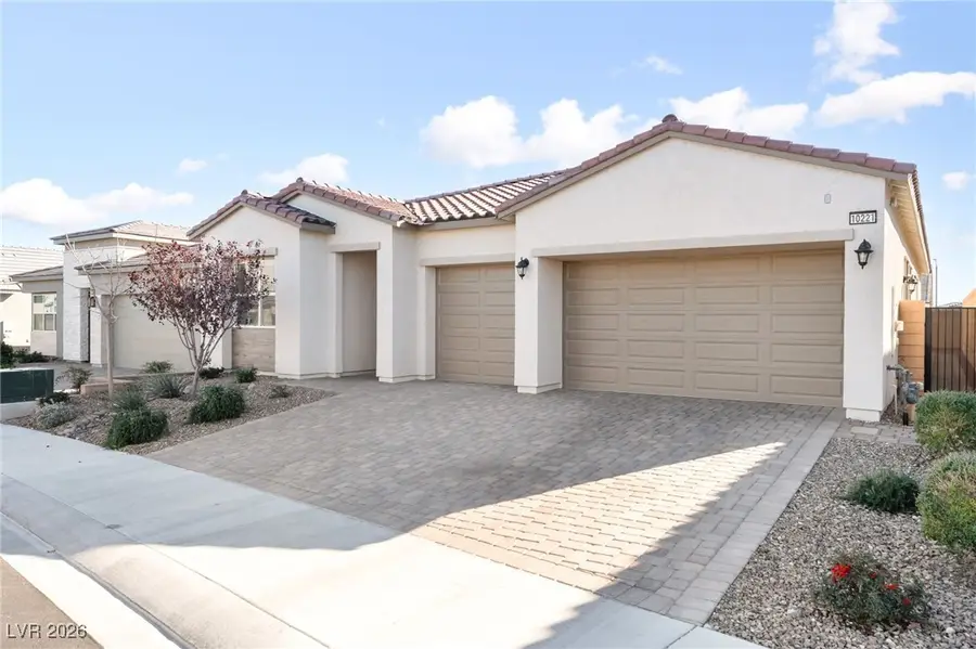 10221 Copper Meadow Avenue, Las Vegas, NV 89166 - Image #3