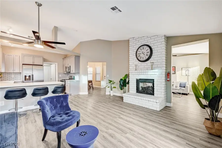 8233 Ducharme Avenue, Las Vegas, NV 89145 - Image #2