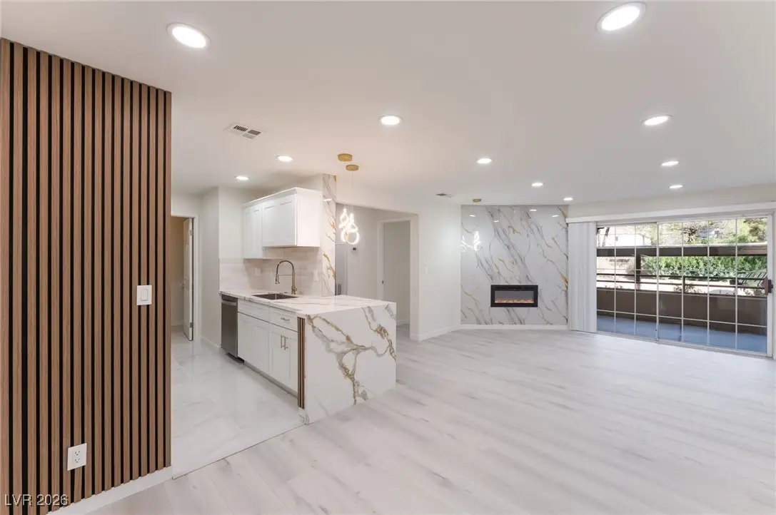 2200 S Fort Apache Road #1101, Las Vegas, NV 89117 - Image #1