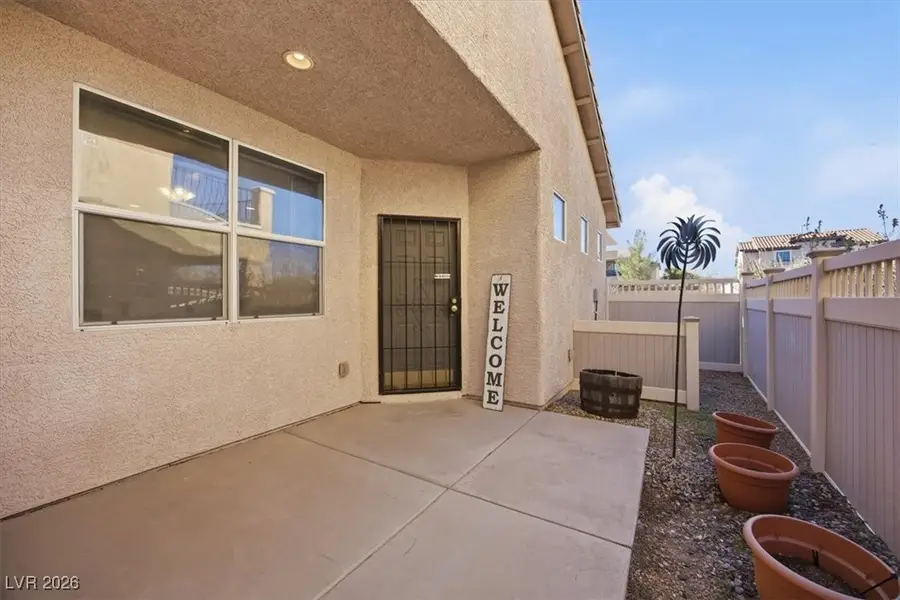 981 Crescent Falls Street, Henderson, NV 89011 - Image #2
