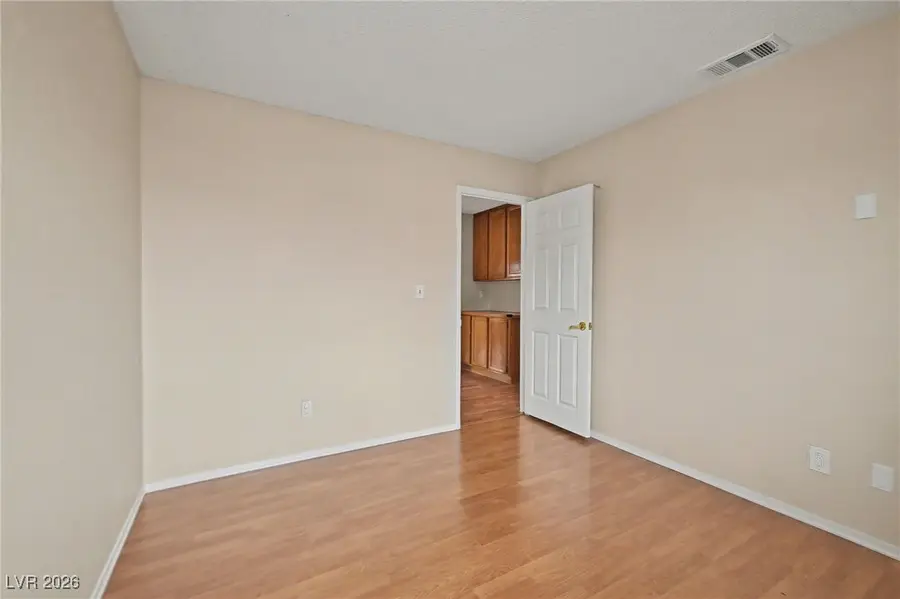 579 Kelsford Drive, Las Vegas, NV 89123 - Image #3