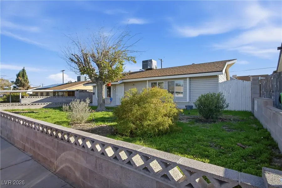 5213 Sugarfoot Avenue, Las Vegas, NV 89107 - Image #2