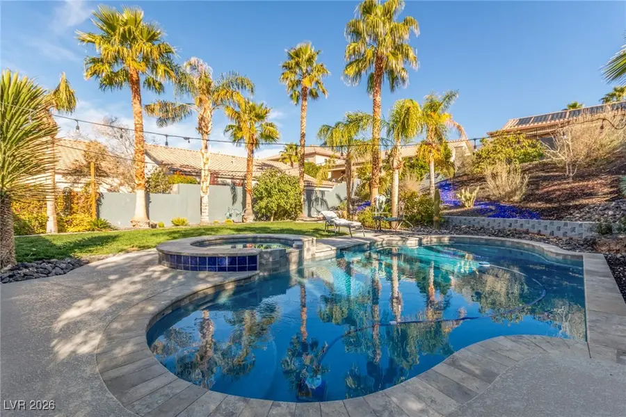 518 Dawn Cove Drive, Henderson, NV 89052 - Image #2