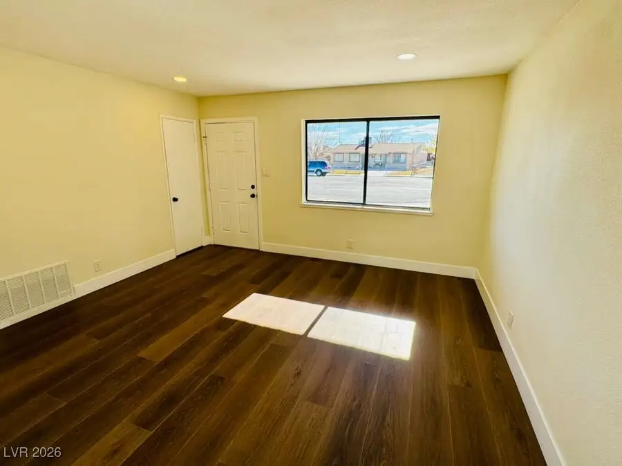 6120 Denver Circle, Las Vegas, NV 89107 - Image #3