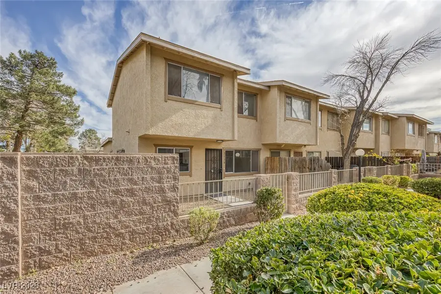 2228 Silver Pine Drive, Las Vegas, NV 89108 - Image #2